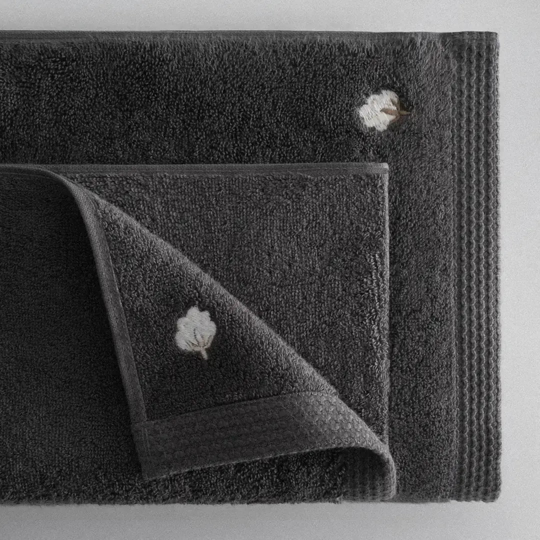 serviette brodée en coton biologique