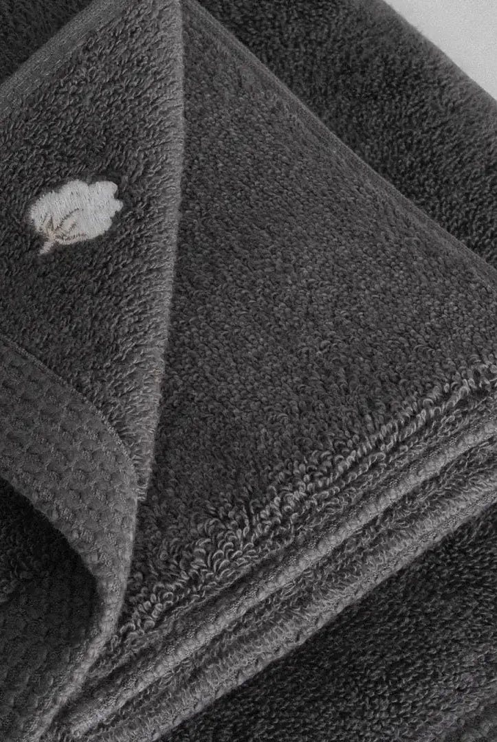 serviette brodée en coton biologique