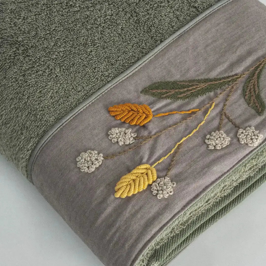 Lot de 2 Serviettes de Bain - Farah - Femme, 100% Coton Bio, Brodées Main, Vert Wivanco Literie