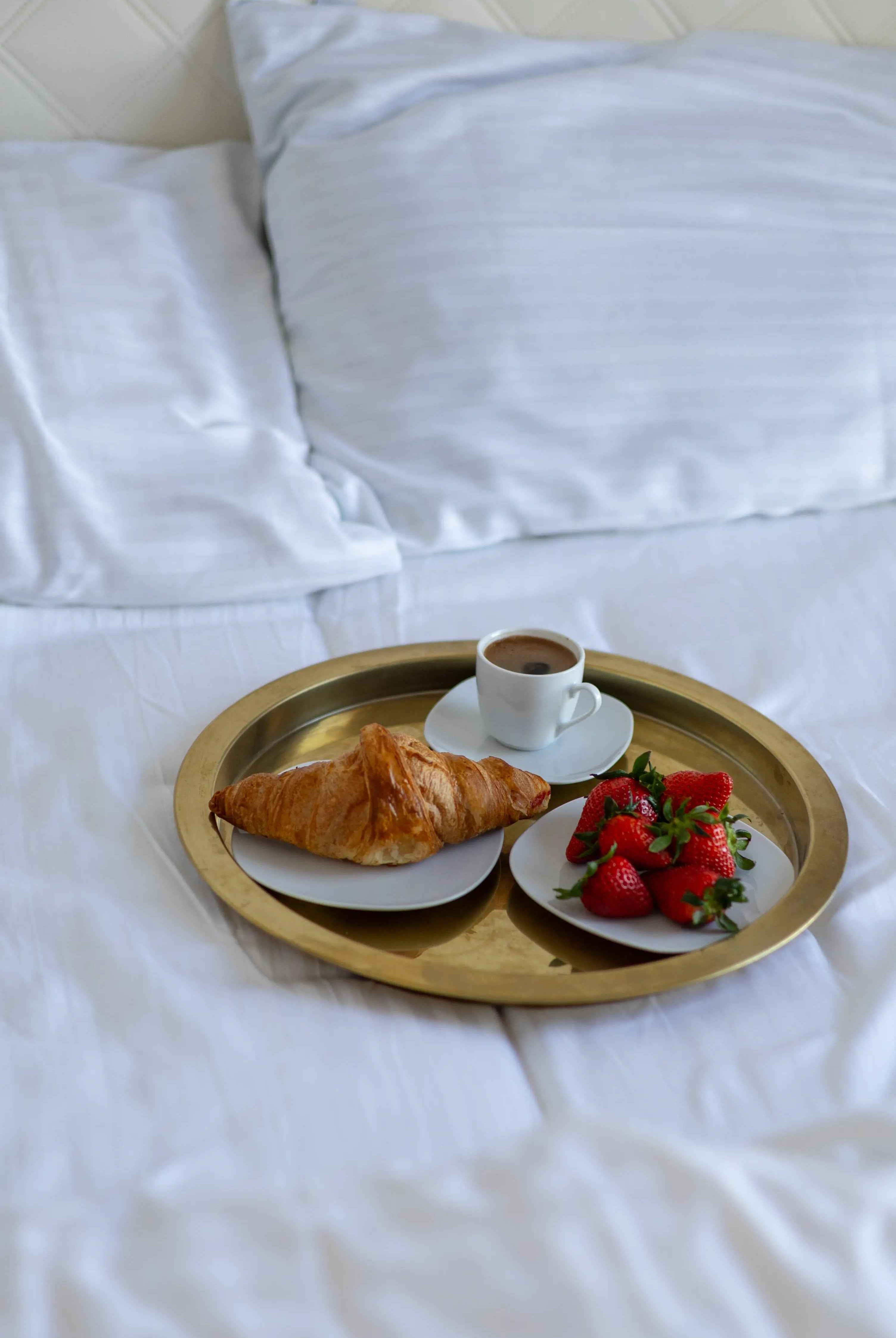 Literie en Satin Rayé – Blanc, 100% Coton Turc, 140g, Hôtel Luxe