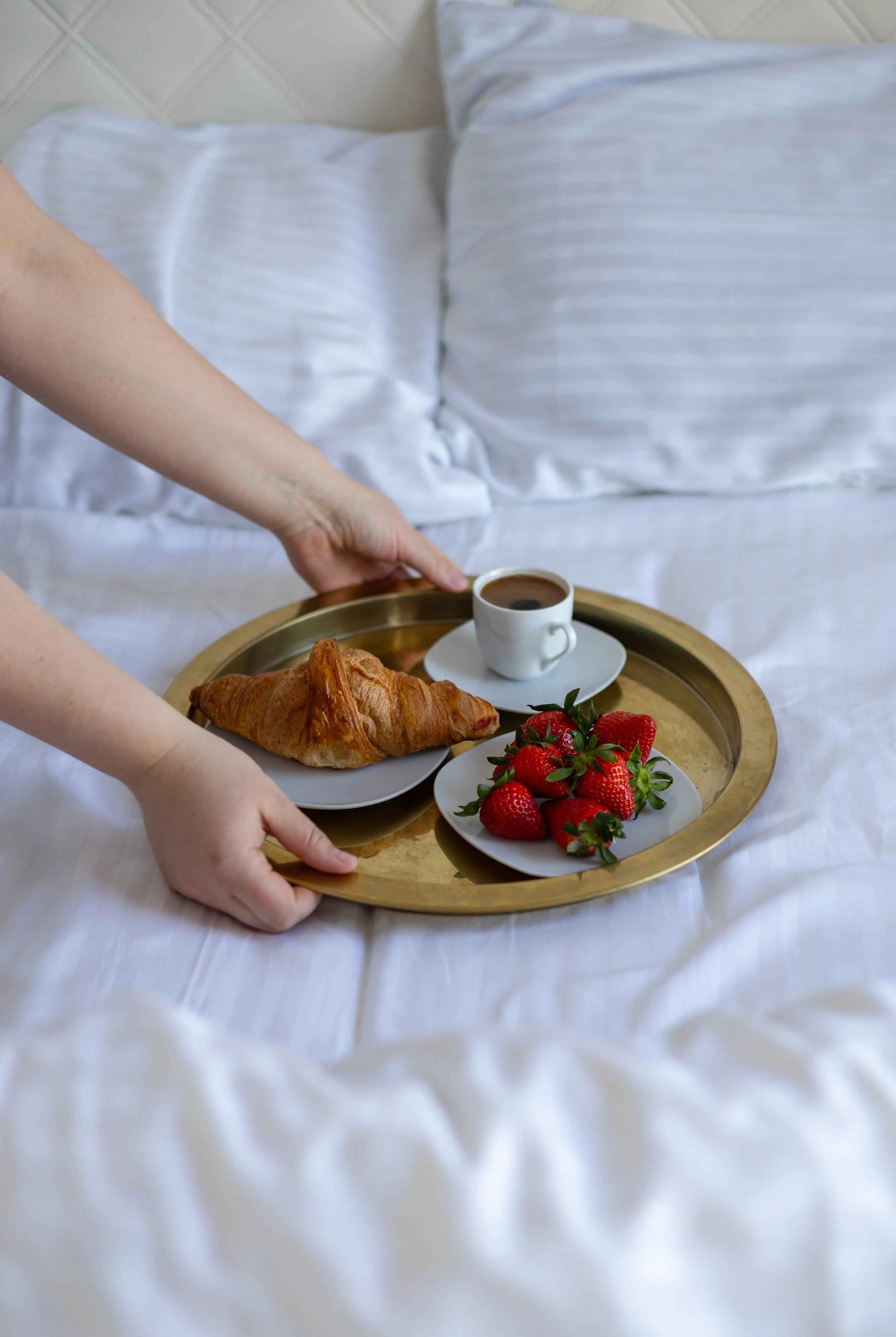 Literie en Satin Rayé – Blanc, 100% Coton Turc, 140g, Hôtel Luxe
