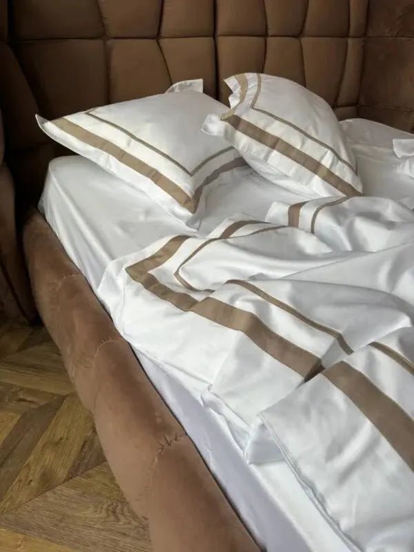 Literie en Satin Mercerisé – Blanc & Latte, 100% Coton Turc, 140 g/m², Wivanco Bedding Exclusive Edition