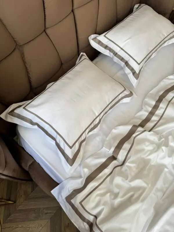 Literie en Satin Mercerisé – Blanc & Latte, 100% Coton Turc, 140 g/m², Wivanco Bedding Exclusive Edition