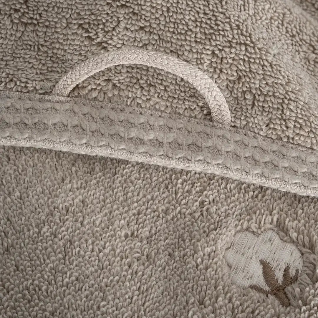 serviette brodée en coton biologique