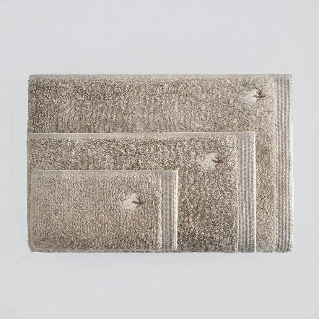 serviette brodée en coton biologique