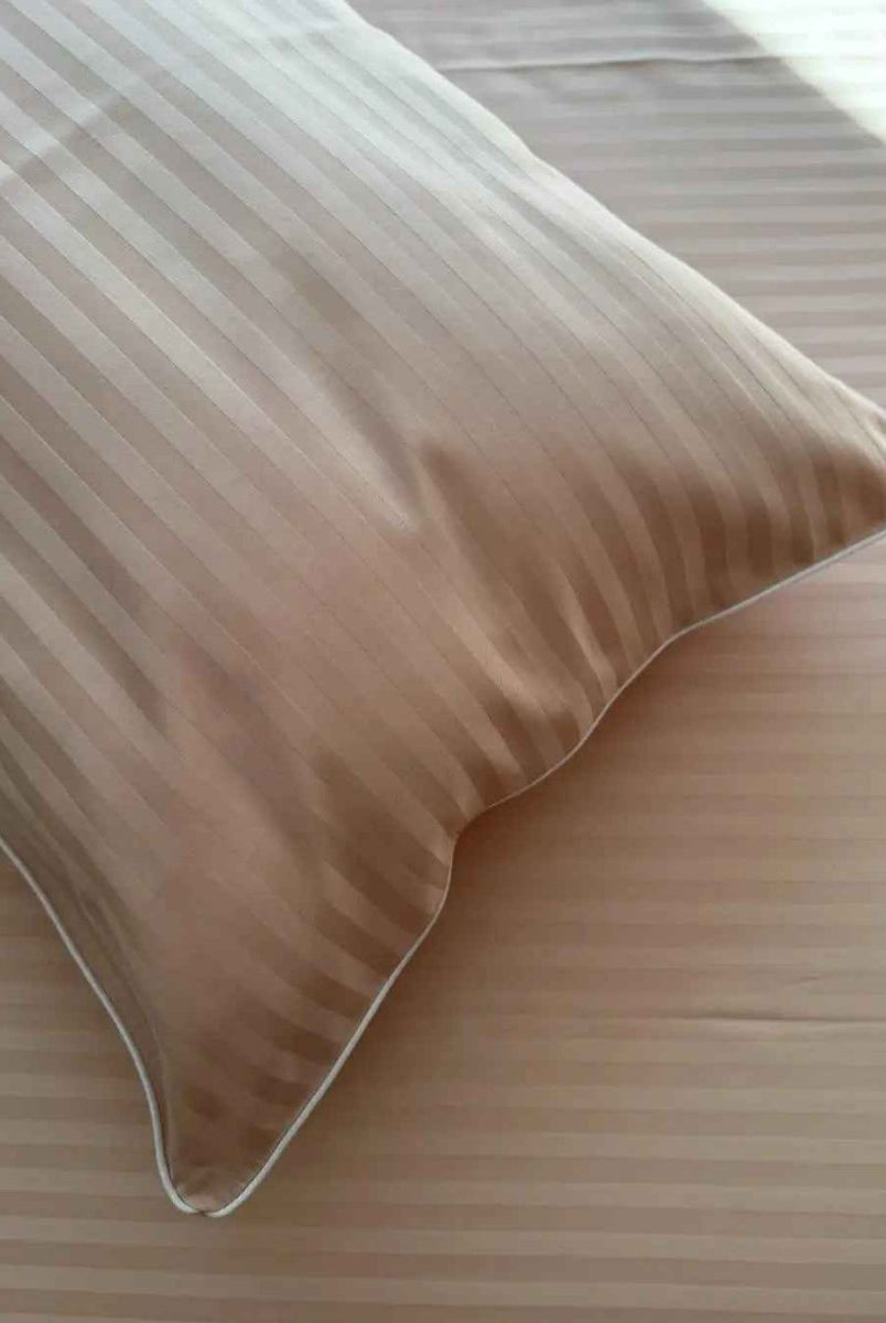 Literie en Satin Mercerisé - Rayé Nude avec Bordure Blanche, 100% Coton Turc, 140 g/m², Collection Premium