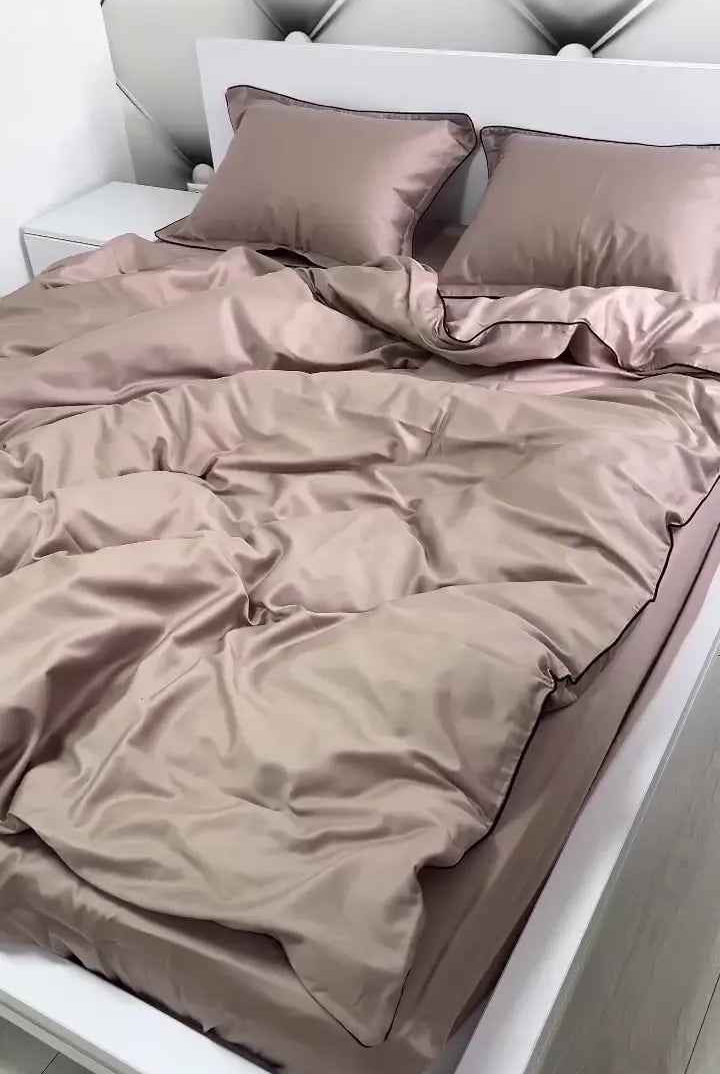 Literie en Satin Mercerisé - Cappuccino avec Bordure Noire, 100% Coton Turc, 140 g/m², Collection Premium
