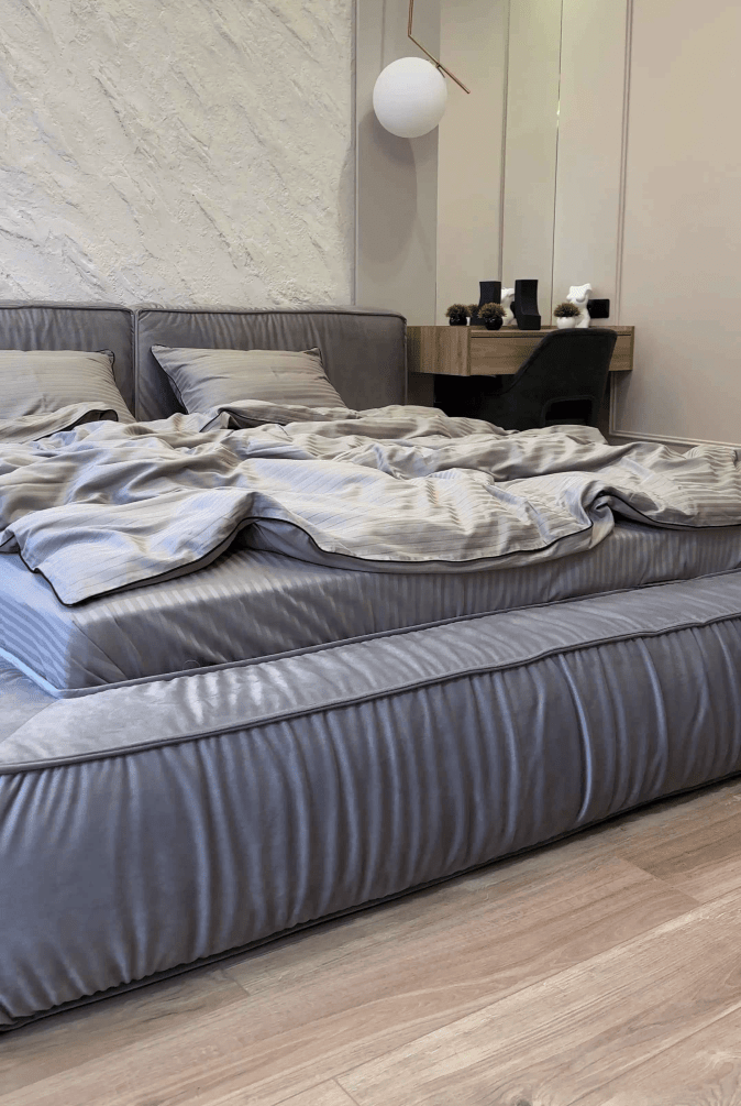 Literie en Satin Mercerisé – Graphite Clair avec Bordure Noire, 100% Coton Turc, 140 g/m², Collection Premium