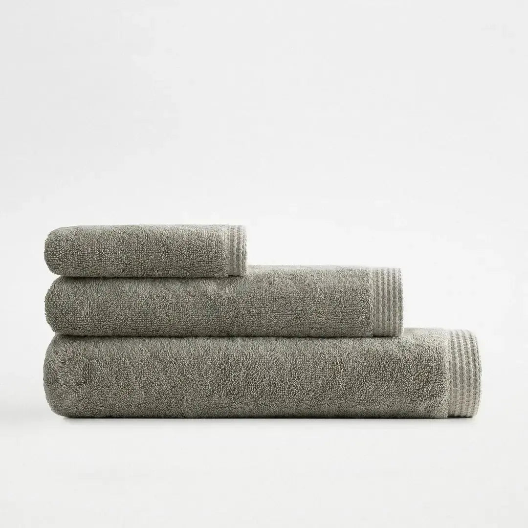 serviette brodée en coton biologique