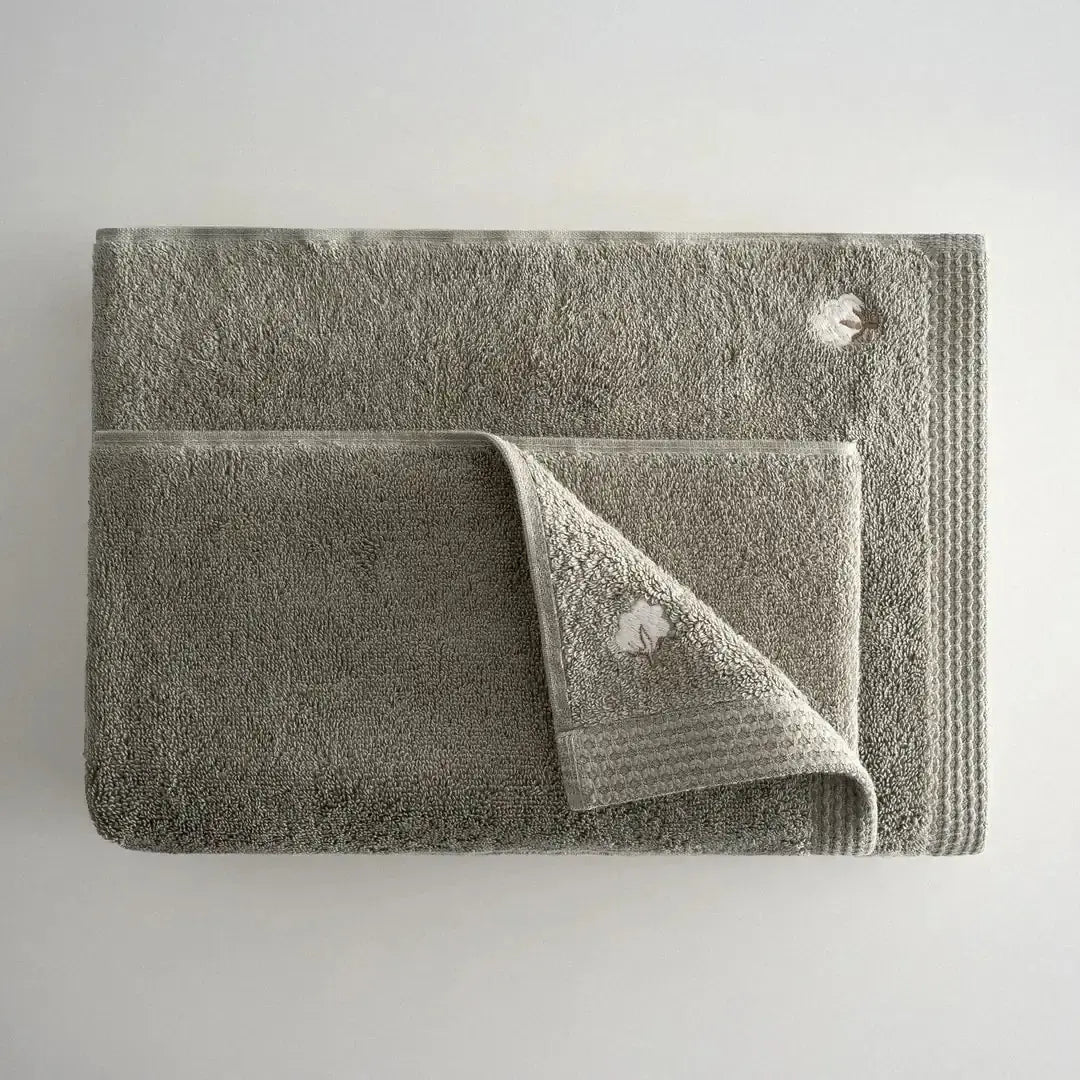 serviette brodée en coton biologique