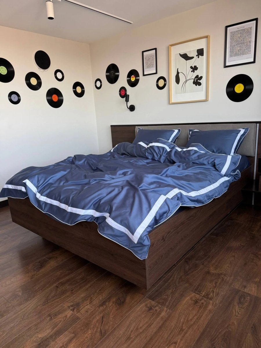 Literie en Satin Mercerisé – Bleu Acier et Blanc, 100% Coton Turc, 140 g/m², Wivanco Bedding Exclusive Edition