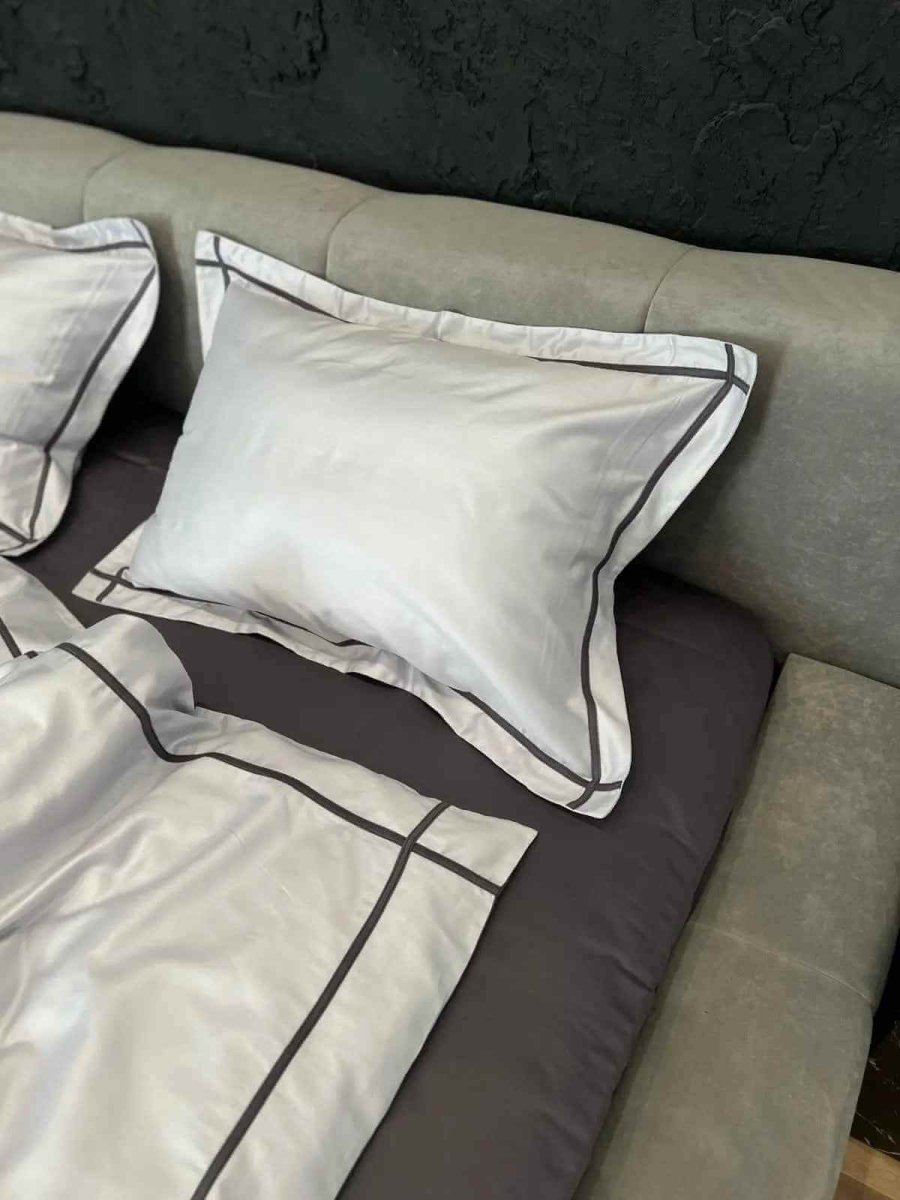 Literie en Satin Mercerisé – Gris Argenté & Asphalte, 100% Coton Turc, 140 g/m², Édition Exclusive