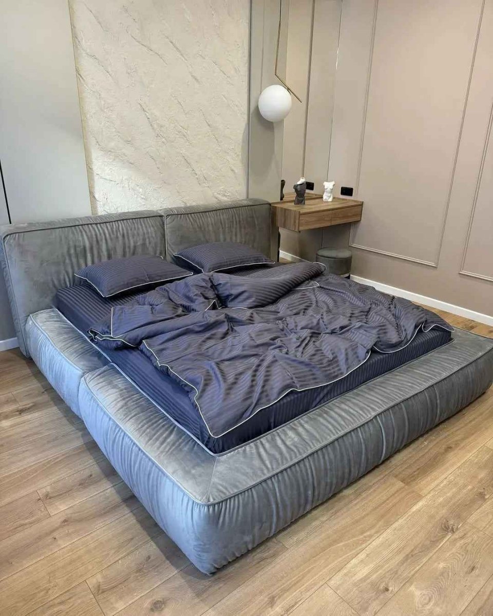Literie en Satin Mercerisé – Graphite Clair avec Bordure Blanche, 100% Coton Turc, 140 g/m², Collection Premium